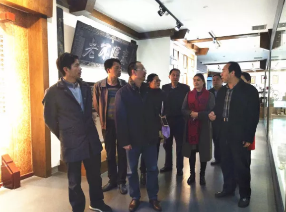 云南省文化廳、省文化館、保山市文廣局等領(lǐng)導(dǎo)一行蒞臨高黎貢文化創(chuàng)意產(chǎn)業(yè)園區(qū)調(diào)研